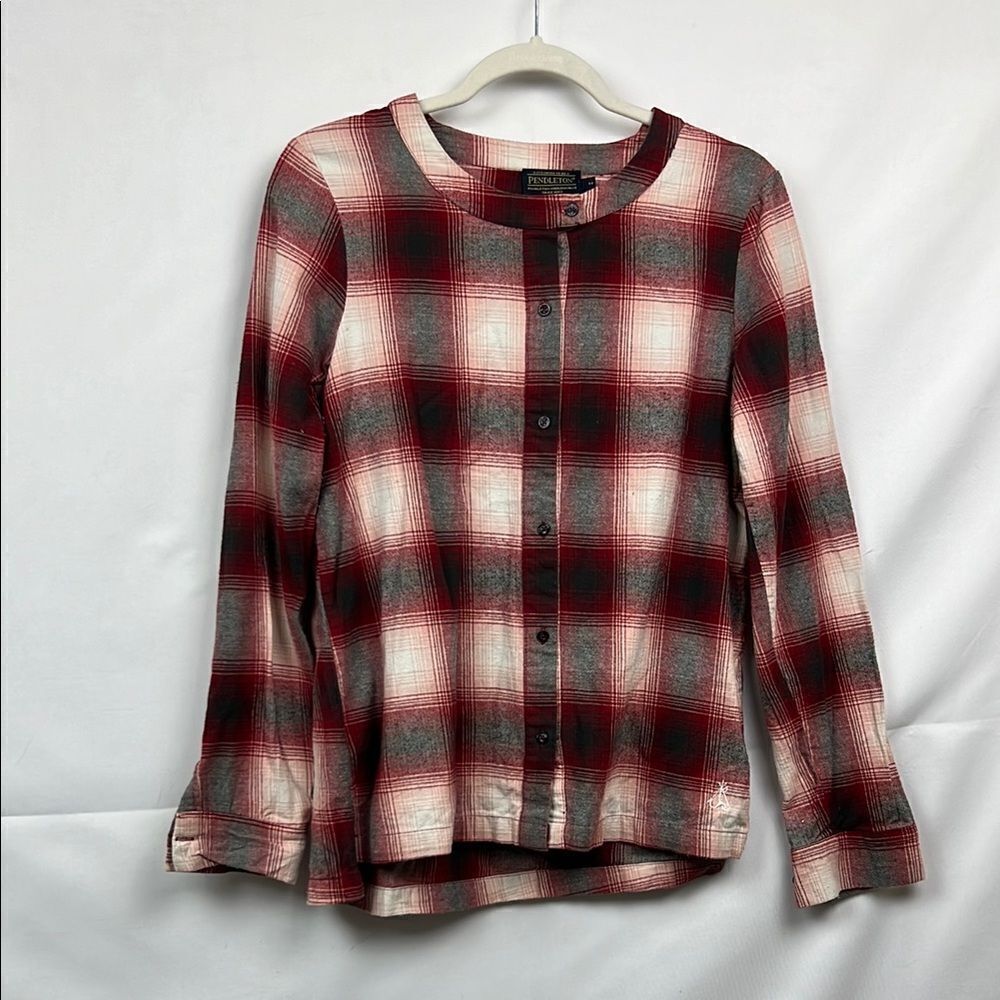 Pendleton Red and gray plaid button front flannel shirt with tab collar size med